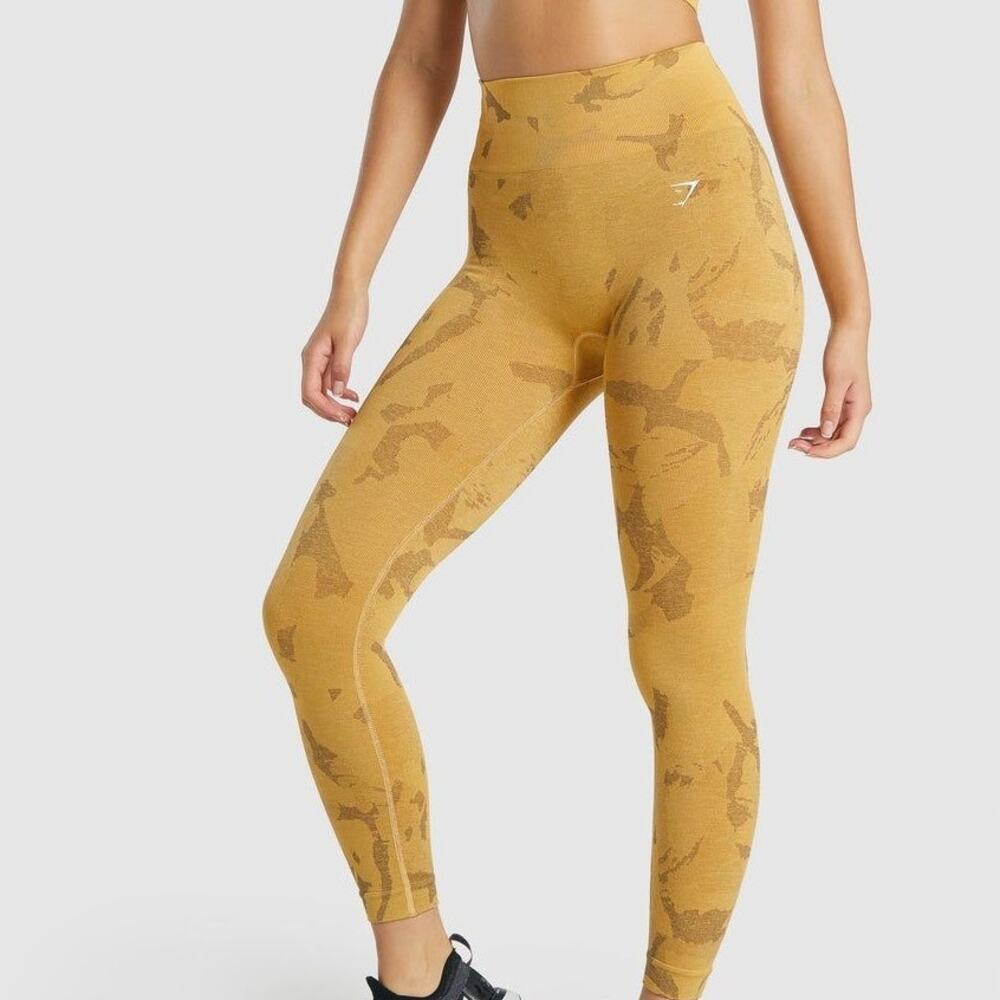 Gymshark Adapt Camo Seamless High-Waisted Leggings Savanna Yellow Size Medium